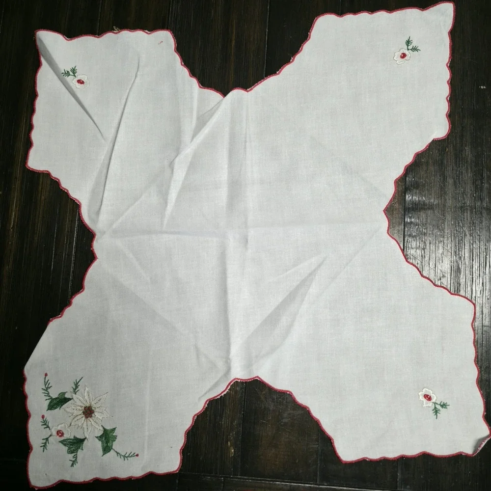 Vtg Christmas Bread Basket Liner Embroidered Poinsettia Roll Cover Bun Warmer